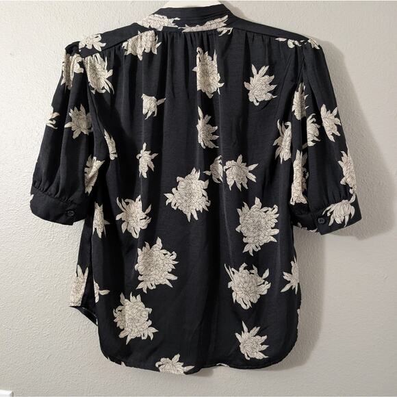 Tahari Black and Cream Floral Blouse Button Down top - Picture 5 of 5